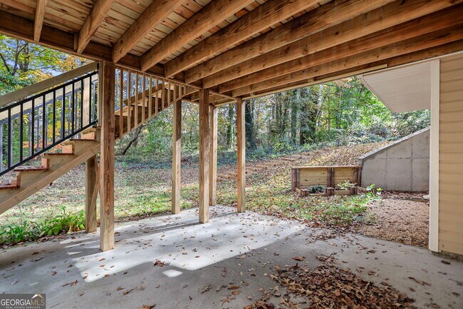 Building Photo - 1540 Bramlett Blvd