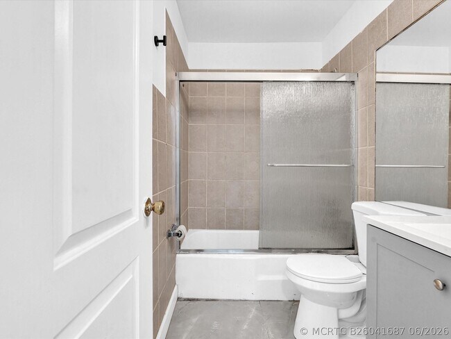 Building Photo - 2451 SW 82nd Ave