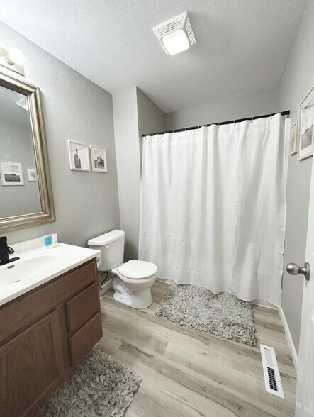 Building Photo - 101 S Buchanan St