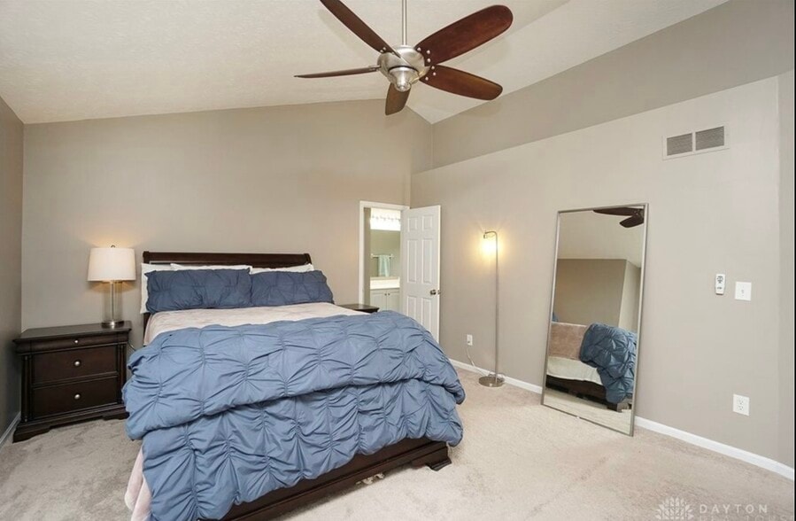 Building Photo - 5926 Deerfield Village Dr