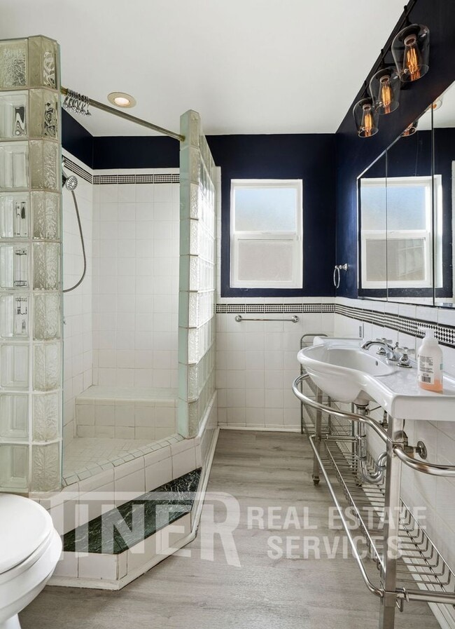 Building Photo - 4739 61st St