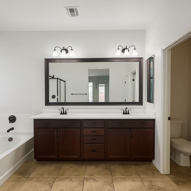 Building Photo - 910 S 199th Ln