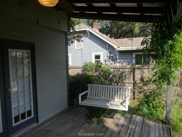 Building Photo - 402 Ayrshire St