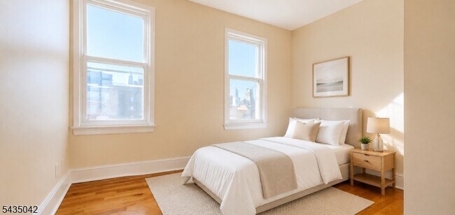 Building Photo - 108 Bruen St