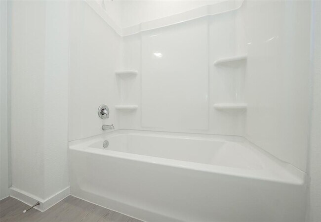Building Photo - 6602 Tricolor Beech Ln