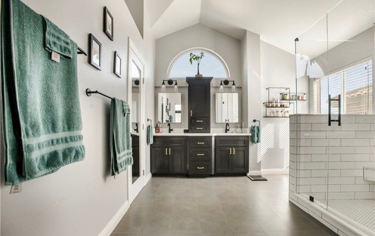 Building Photo - 26581 Domingo Dr