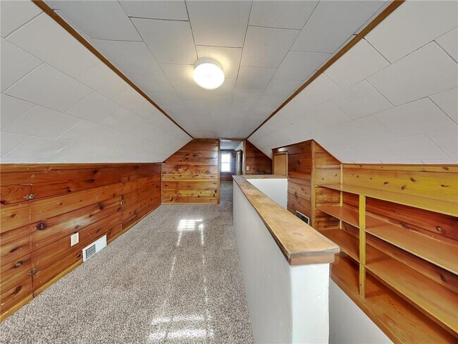 Building Photo - 5606 N Bryant Ave