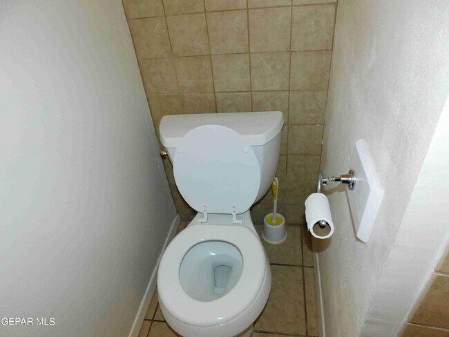 Building Photo - 225 3 Rivers Dr