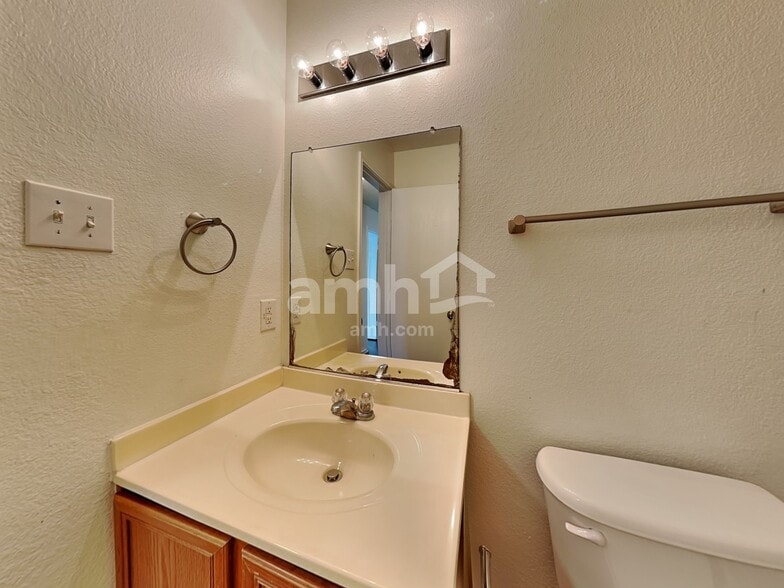 Building Photo - 2509 Margaret Ln