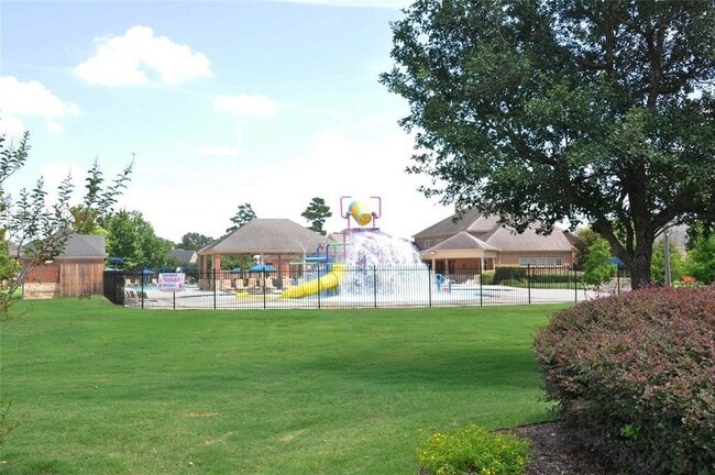 Building Photo - 15838 Mossy Shores Ct