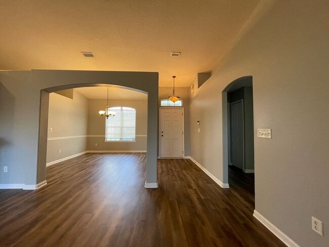 Building Photo - ** Coming Soon ** 3 Bedroom in Plum Tree