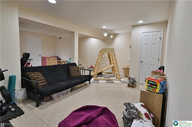 Building Photo - 262 Blue Sage Dr
