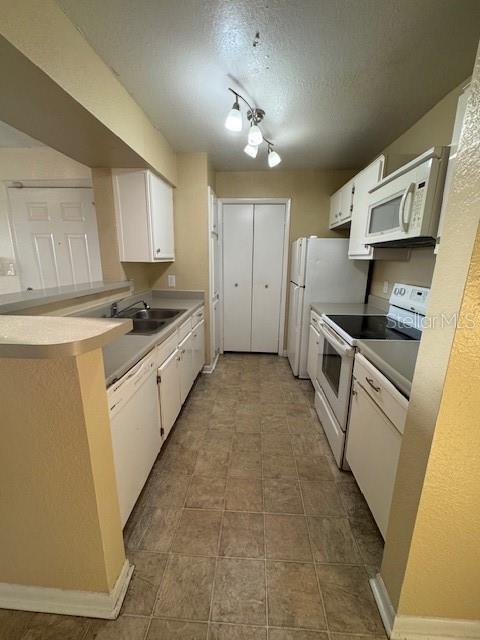 Building Photo - 4301 Lizshire Ln