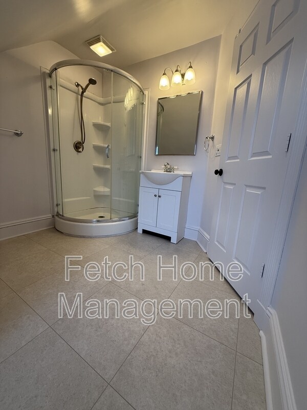 Building Photo - 125 E State St