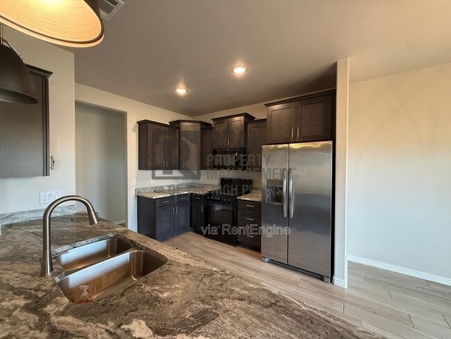 Building Photo - 1426 Fume Blvd