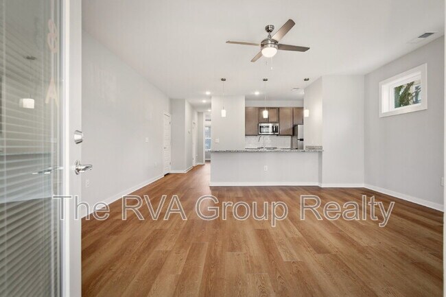 Building Photo - 918 Porter St