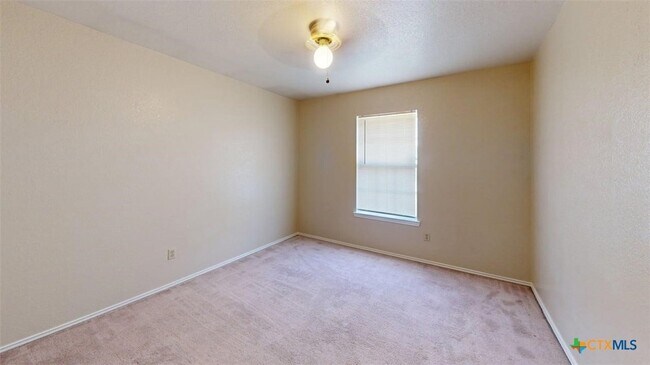 Building Photo - 4405 Hondo Dr