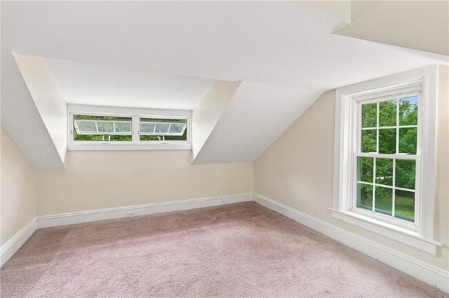 Building Photo - 37 Ryefield Rd