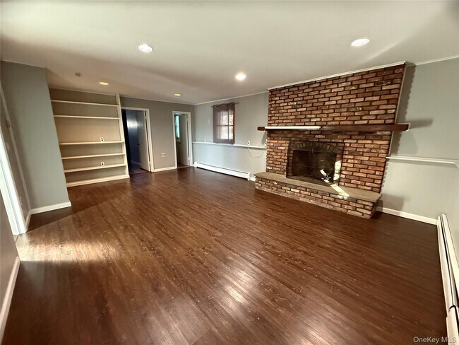 Building Photo - 11 Central Ave