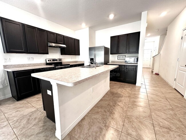 Building Photo - 370 Feltrim Reserve Blvd