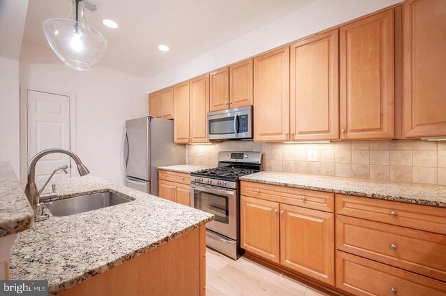 Building Photo - 10328 Sager Ave