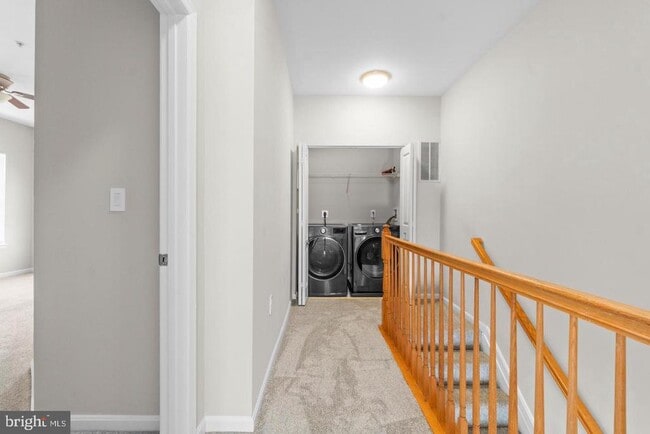 Building Photo - 519 Ensemble Ct