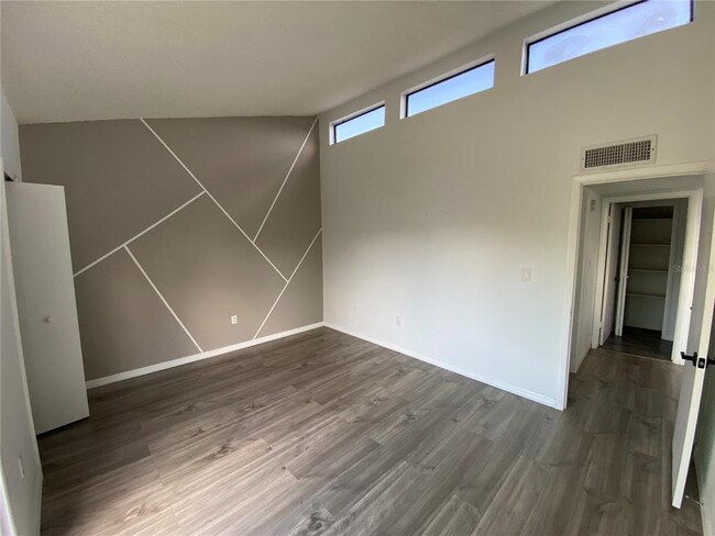 Building Photo - 174 Scottsdale Square