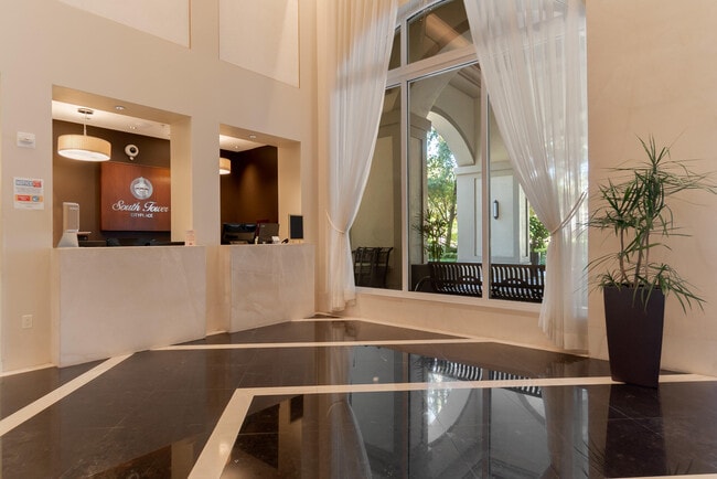 Building Photo - 550 Okeechobee Blvd