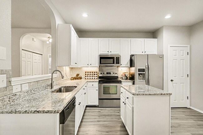 Building Photo - 6422 Oldham Cove