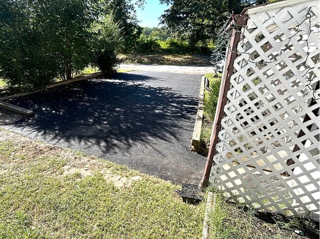 Building Photo - 18629 Amidon Ave