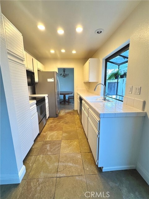 Building Photo - 20 Springflower