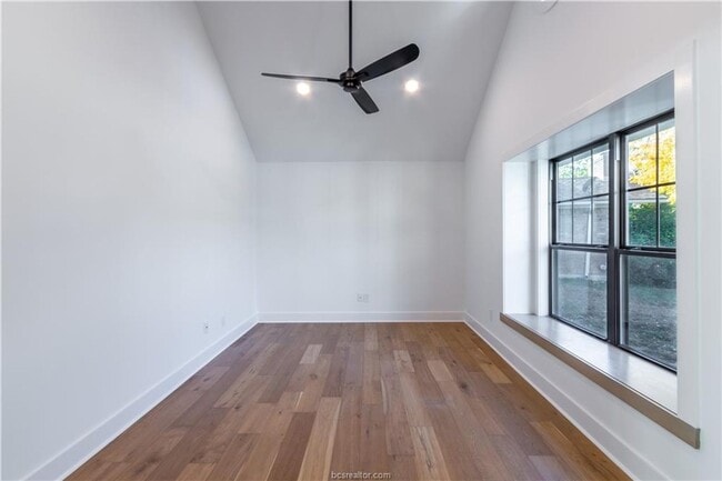 Building Photo - Historic District Gem! 4/3.5 Home Less tha...