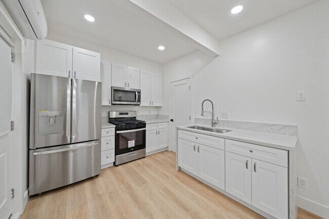 Building Photo - Affordable Housing San Diego This is an attached ADU 1 bed /1 bath Gorgeous Home w Laundry + A/C