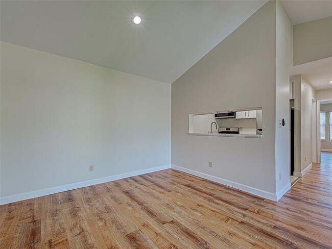 Building Photo - 4008 Crockers Lake Blvd