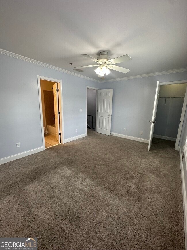 Building Photo - 35 Villa Ct SE