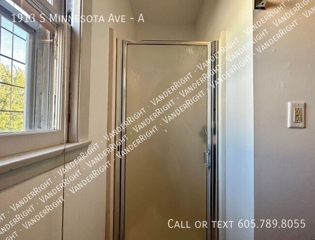 Building Photo - 1913 S Minnesota Ave