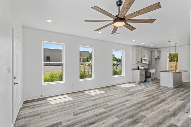 Building Photo - 3525 Heard Rd