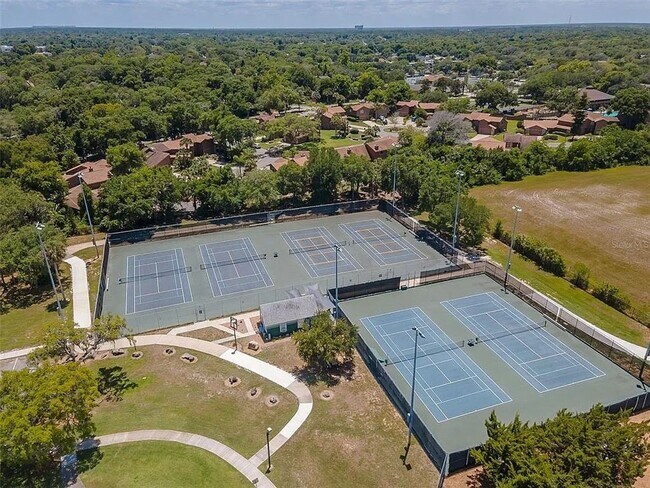 Building Photo - Cozy 2 BR townhome in The Trails, Ormond Bch