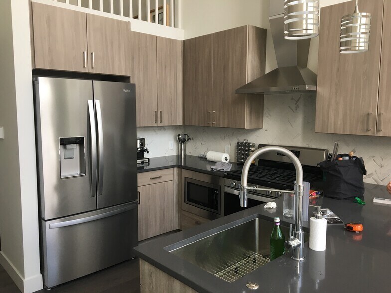 Building Photo - 1898 S Bannock St