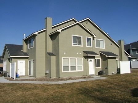 Building Photo - Chestnut Valley Townhomes