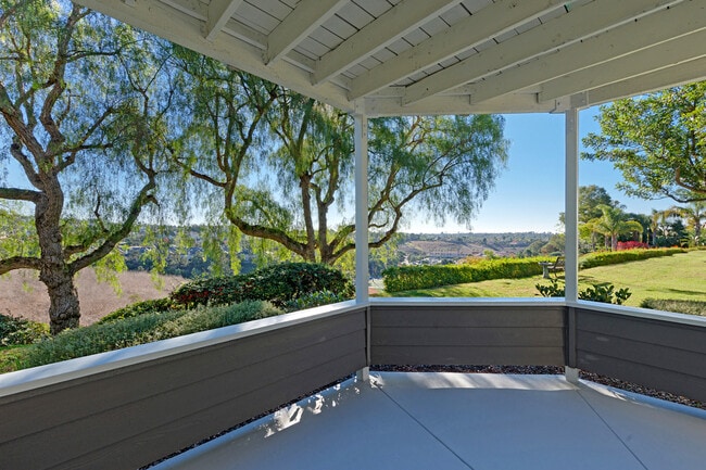 Building Photo - Remodeled Seawatch Condo with Beautiful Views