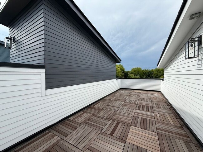 Building Photo - 622 Rocky Knob Ct