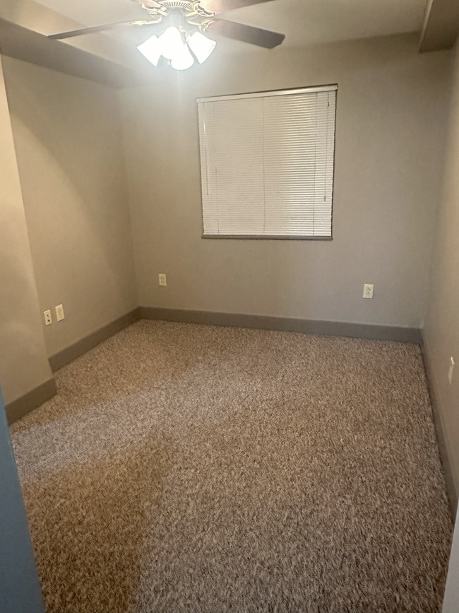 Building Photo - 1735 Lake Ave