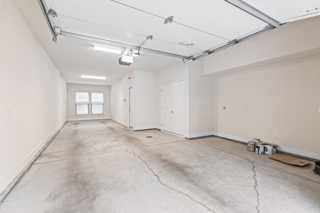 Building Photo - 13051 Tinton Ave