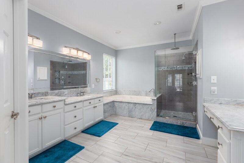 Building Photo - 501 Crown Colony Dr