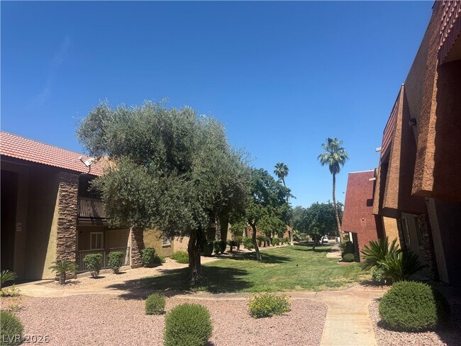 Building Photo - 4980 Indian River Dr