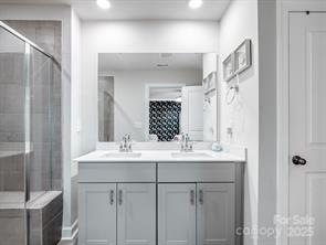 Building Photo - 4170 County Down Ave