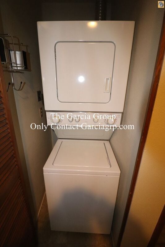 Building Photo - 5902 SW Karla Ct