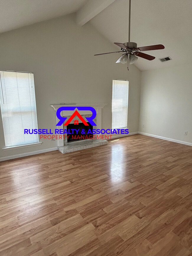 Building Photo - Available Now- One Level Garden Home in Alabaster!