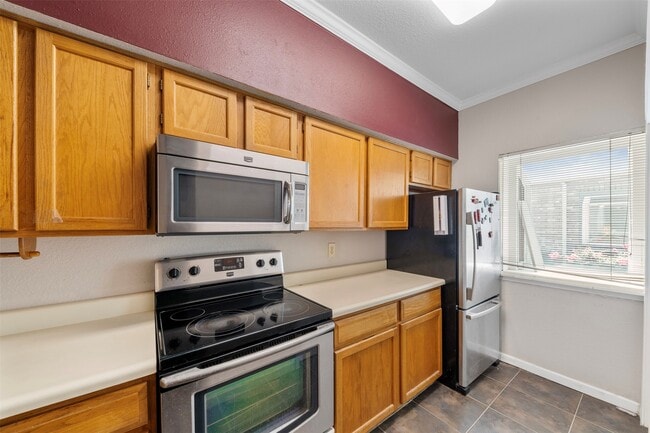 Building Photo - 7617 Cambridge St